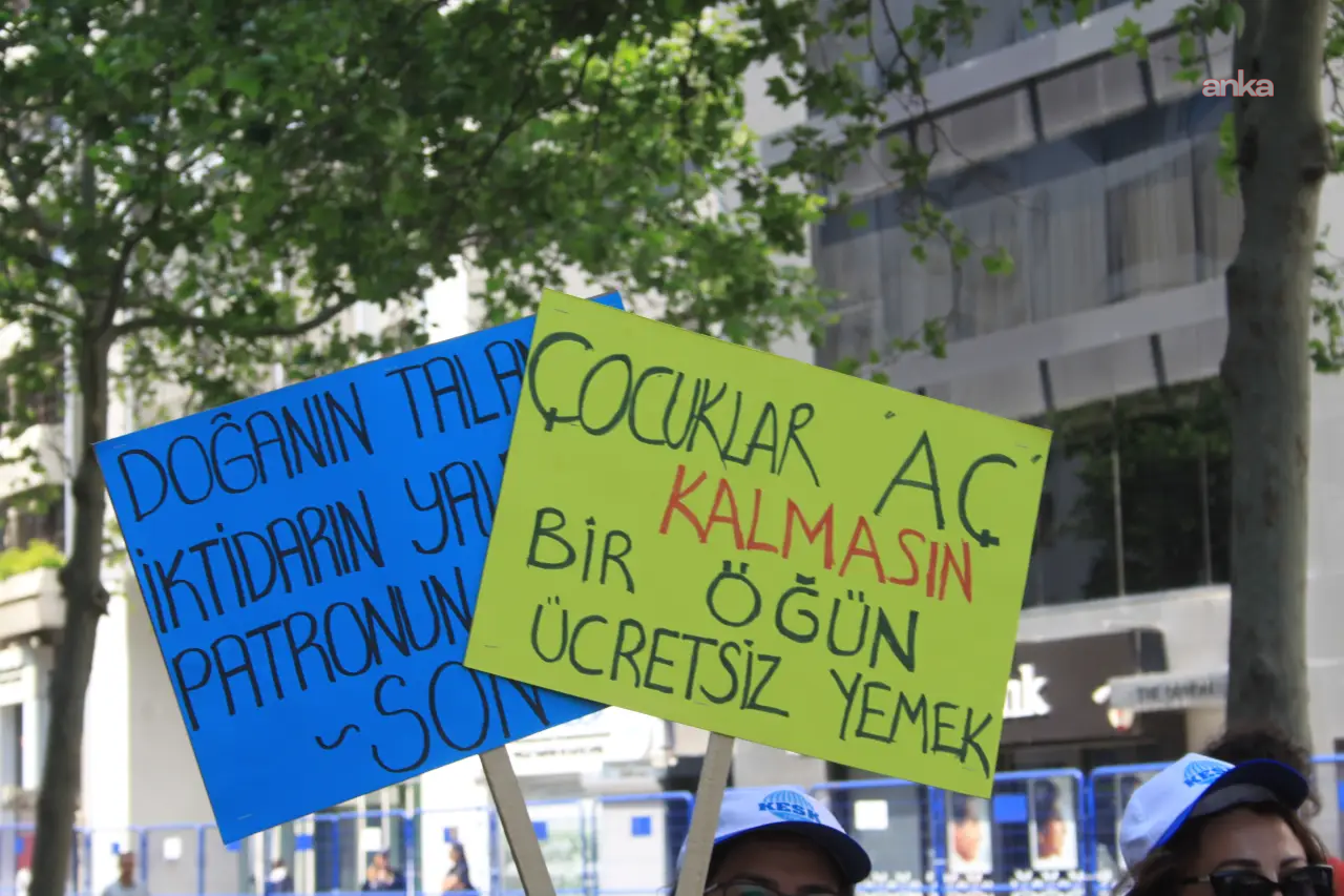 Eğitim-İş: Öğrencilere Bir Öğün Ücretsiz Yemek Haktır