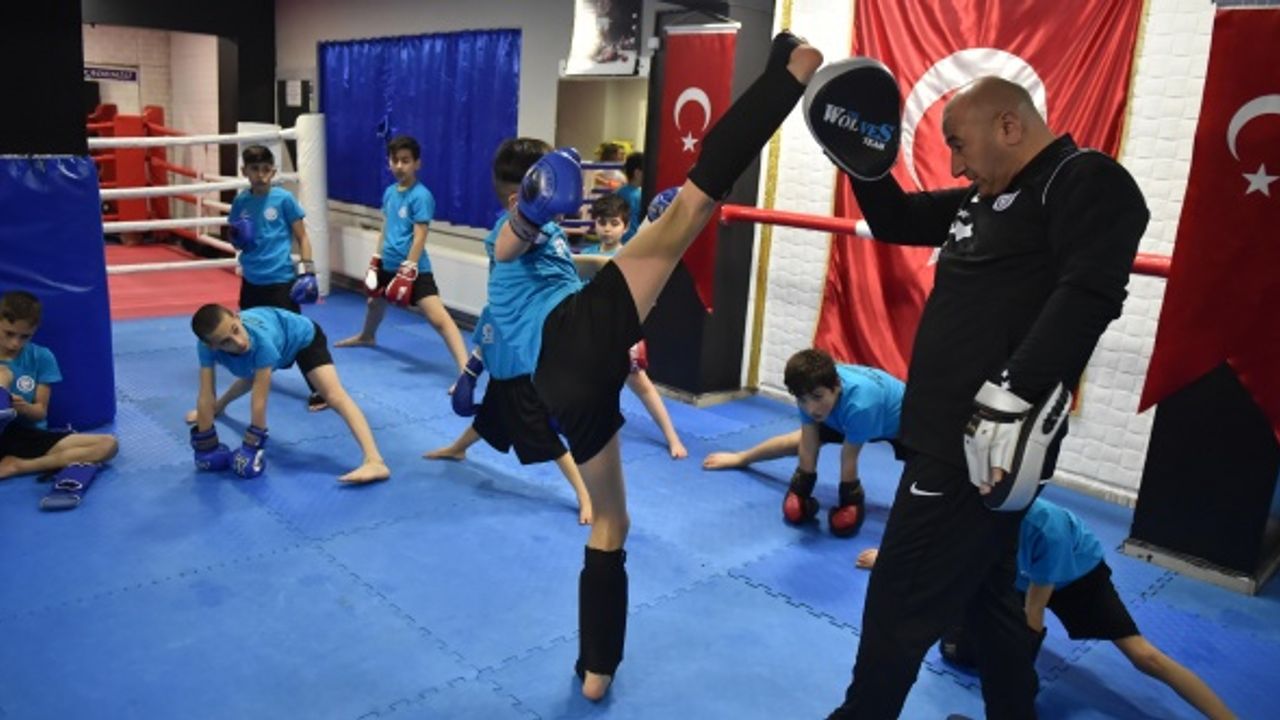 ABB'den Ücretsiz Kick Boks Eğitimi