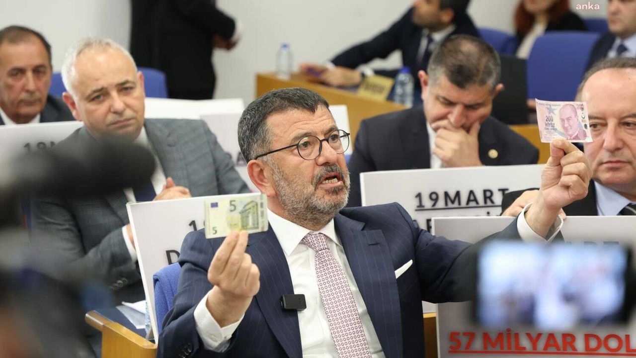 Ağbaba'dan TRT Genel Müdürü'ne: "TRT'yi Ahlak Dışı Yönetiyorsunuz. Bugün Yaptığımız Konuşmayı Versin Yiyorsa''