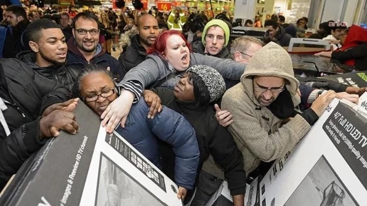 “Black Friday” İndirimleri Tek Ekranda Buluşuyor