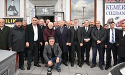 ABB Başkanı Mansur Yavaş, Başkentli Esnafla Bir Araya Geldi