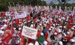 Kamu Birliği Konfederasyonu Ankara Anıtpark'ta Büyük Devlet Memurları Mitingi Düzenledi