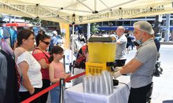 Ankara Büyükşehir Belediyesi'nden Ücretsiz Limonata İkramı