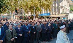 Özgür Özel ve Mansur Yavaş Meliha Ekin Başkaraağaç'ın Cenaze Törenine Katıldı