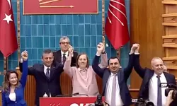 Eski AKP'li Bakan CHP'ye Katıldı