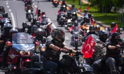 Motosikletçilerden Anıtkabir'e Anlamlı Sürüş