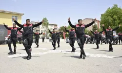 Ankara'da Yunus Polislerinden Bayram Gösterisi