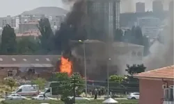 Altındağ'da Ot Yangını Deponun Yanmasına Neden Oldu