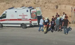 Beypazarı'nda Kamyon Devrildi: 1 Yaralı