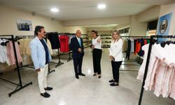 Yenimahalle Belediyesi'nden 3 Bin 700 Aileye Düzenli Gıda ve Giyim Yardımı