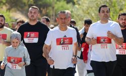 Özgür Özel, Ankara Eymir Gölü'nde CHP 102. Yıl Koşusu'na Katıldı