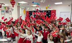 Pursaklar'da Miniklerden Cumhuriyet Bayramı Kutlaması