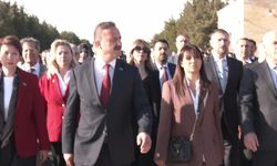 Anahtar Parti'den Anıtkabir'e Ziyaret