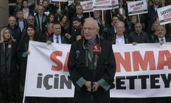 Ankara'da Avukatların "Savunma Nöbeti" Sürüyor
