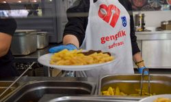 Ankara Büyükşehir Belediyesi, Anıttepe Gençlik Sofrası'nı Açtı