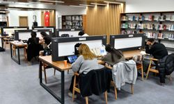 Mansur Yavaş'ın Öğrencilere Desteği Büyüyerek Devam Ediyor