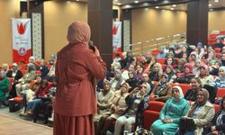 Sincan'da 'Kadın Kadına' Sohbetler Sürüyor