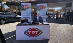 CHP Ankara Milletvekili Umut Akdoğan TRT Genel Müdürlüğü Önüne Stüdyo Kurdu