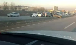 Elmadağ'da Zincirleme Kaza: 4 Yaralı