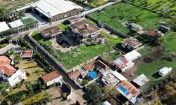 Gökçeklerin Kayıtlara "Kerpiç Ev" Diye Geçen 300 Milyonluk Sarayı Ortaya Çıktı