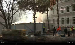 İçişleri Bakanlığı Bahçesinde Konteyner Yandı