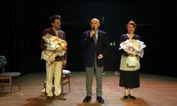 Yenimahalle Tiyatro Festivali Doludizgin