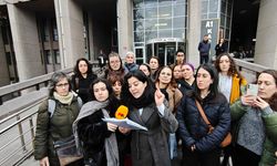 Kadınlardan Ankara’da Deprem Anmasındaki Polis Şiddetine Suç Duyurusu