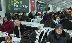 Çankayalılar İftar Çadırı Kuyruğunda: "Dışarıda Yemek Yiyemem, Gücüm Yetmez"