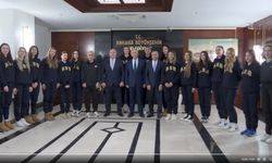ABB Spor Kulübü Kadın Voleybol Takımı'ndan Mansur Yavaş'a Ziyaret