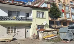 Mamak'ta Toprak Kayması: Binalar Tahliye Edildi