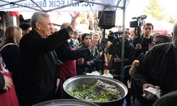 Mansur Yavaş Kalecik'te Hamsi Şöleni'ne Katıldı