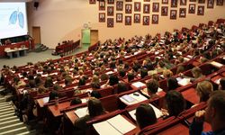 Üniversitelerde Uygulamalı Eğitim Modeli Yenilendi