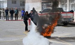 Ankara Büyükşehir Belediyesi'nden Öğrencilere Afet Farkındalık Eğitimi ve Tatbikatı