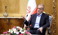 İran Cumhurbaşkanı: Komşularımızın Egemenliğine Saygı Duyuyoruz