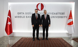 Sağlık Bakanı Memişoğlu, ODTÜ Rektörü Yozgatlıgil’i Ziyaret Etti