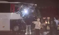 Ankara'da Otobüs ve Tır Çarpıştı: 1 Ölü