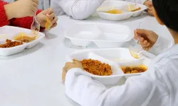 Milyonlarca Çocuk Okula Aç Gidiyor