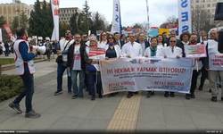 "Beyaz Yürüyüş" 14 Mart Tıp Bayramı'nda Ankara'da Son Buldu