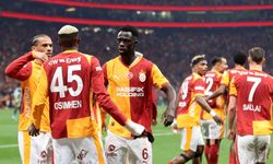 Galatasaray Fenerbahçe'yi 3 Golle Geçti