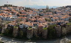 Ankara Büyükşehir Belediyesi, Ankara Kalesi’ni Daha Aydınlık ve Ulaşılabilir Hale Getirdi