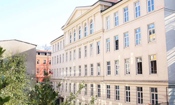 Ankara 4. İdare Mahkemesi, Özel İtalyan Lisesi'nde Geçici Öğretmen Atamasının Yürütmesini Durdurdu