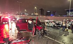 Ankara'da Zincirleme Trafik Kazası: 8 Yaralı
