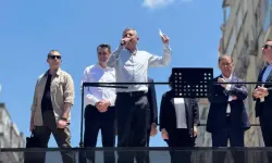Özgür Özel 'Mutlak Butlan'a İzmir'den Meydan Okudu... Kılıçdaroğlu'na 'Sandık' Çağrısı Yaptı