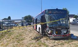 Ankara'da Belediye Otobüsü ve Hafif Ticari Araç Çarpıştı: 1 Ölü, 9 Yaralı