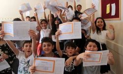 Yaklaşık 18 Milyon Öğrenci Yarın Karne Alacak