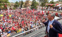 Özgür Özel, Nevşehir ve Çorum'da Konuştu: Gerekirse Baş Vereceğim Ama Baş Eğmeyeceğim