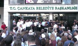 Hüseyin Can Güner'in Tutuklanması Çankaya Belediyesi Önünde Protesto edildi