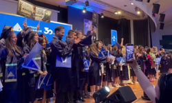 YÖK'ten Yeditepe Üniversitesi'nde Ayet Yazılı Pankartın Kapatılmasına Soruşturma