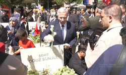 İçişleri Bakanı Mustafa Çiftçi ve ABB Başkanı Mansur Yavaş 15 Temmuz Şehitliği'ndeki Anma Törenine Katıldı