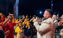 Sincan'da Hüseyin Kağıt Konserine Büyük İlgi